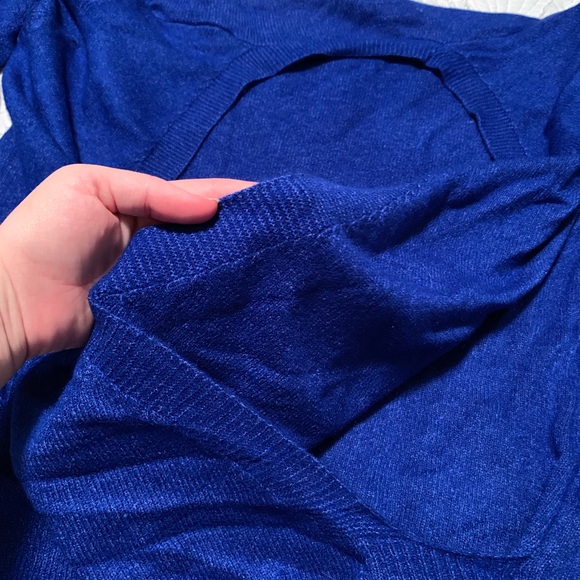 Long Sleeve Sexy Plunge V-neck Wrap Sweater (bin2) - Picture 3 of 5